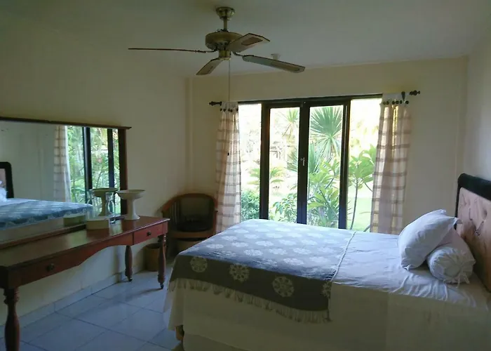 Bed & Breakfast Legong Beach 4 *